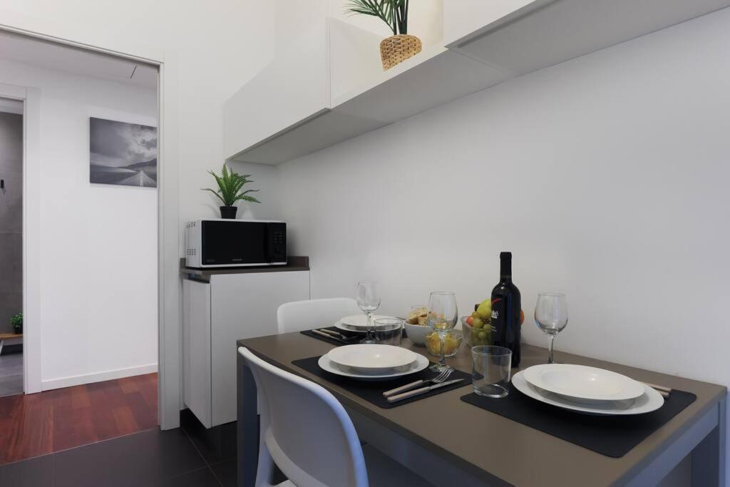 Comfort Suite Milano Centrale With Fast Wifi And Free Netflix Exterior photo